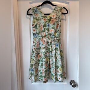 Green/Blue/Pink Floral Sleeveless Open Back Short Dress Size Small